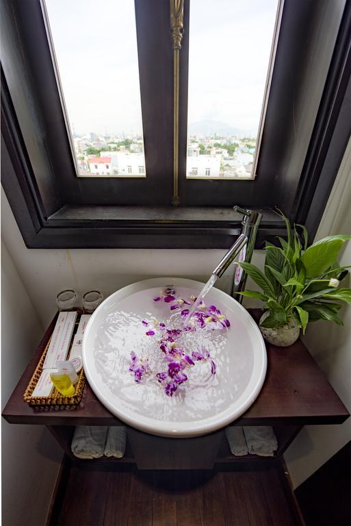 Sea Flower Hotel Da Nang Zewnętrze zdjęcie